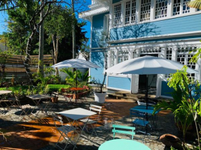 Отель Villa Angelique - Hôtel Restaurant - Monument Historique  Сентр